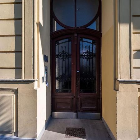 Ferienwohnung Lite 1Br Near Metro & Center By Hm Wien Exterior foto