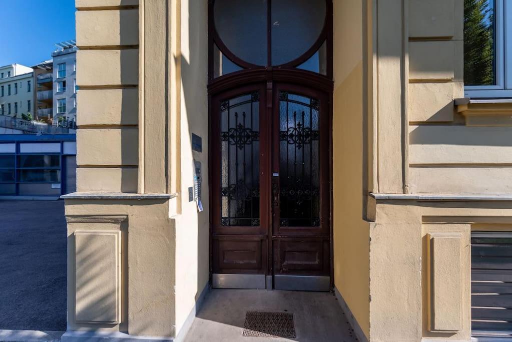 Ferienwohnung Lite 1Br Near Metro & Center By Hm Wien Exterior foto