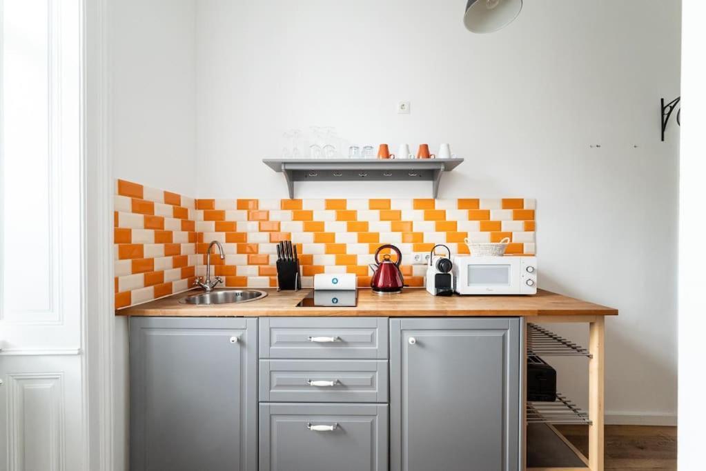 Ferienwohnung Lite 1Br Near Metro & Center By Hm Wien Exterior foto